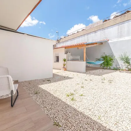 Guestready - Sunny & Spacious 2br Apartment